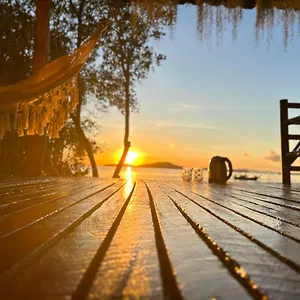 Homestay Deep House Sea View