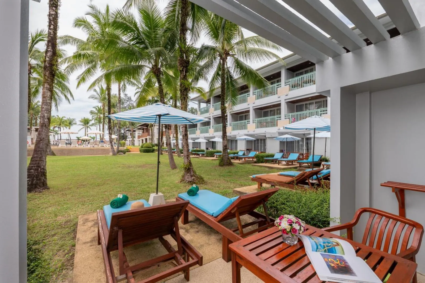 The Briza Beach Resort, Khao Lak Sha Extra Plus