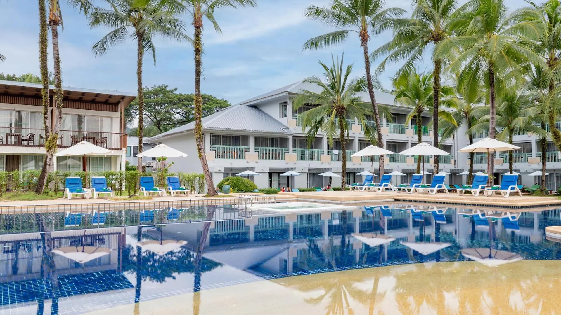 The Briza Beach Resort, Khao Lak Sha Extra Plus Resort